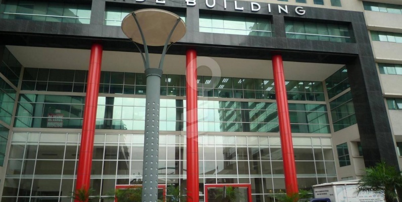 Descripción de oficina en alquiler ubicado en Trade Bulding, Guayaquil. GeoBienes - Oficina en alquiler ubicado en Trade Building, Guayaquil. - Plusvalia Guayaquil Casas de venta y alquiler Inmobiliaria Ecuador