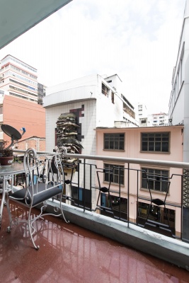 Edificio de 5 pisos más terraza en venta ubicado en el Centro de Guayaquil GeoBienes - Edificio de locales comerciales en venta ubicado en el Centro de Guayaquil - Plusvalia Guayaquil Casas de venta y alquiler Inmobiliaria Ecuador
