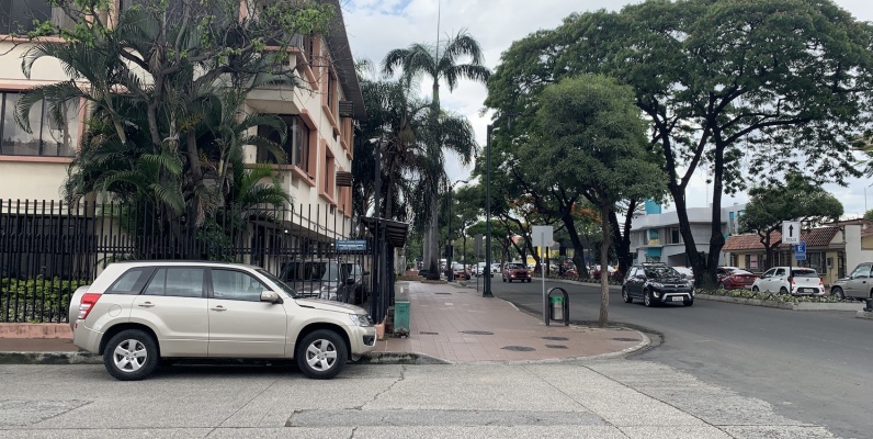 GeoBienes - Edificio en venta Avenida Las Mojas, Urdesa - Plusvalia Guayaquil Casas de venta y alquiler Inmobiliaria Ecuador