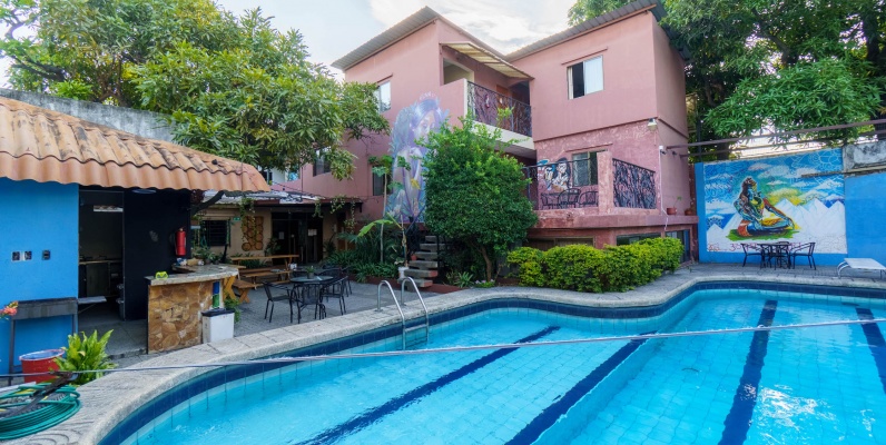 Edificio en venta ubicado en Balsamos Sur, Urdesa GeoBienes - Edificio, hotel, hostal, comercial, en alquiler Urdesa, Balsamos Sur - Plusvalia Guayaquil Casas de venta y alquiler Inmobiliaria Ecuador