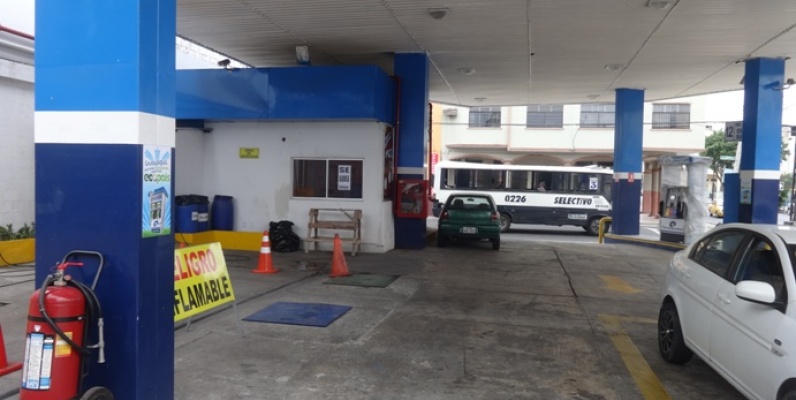 GeoBienes - Gasolinera en venta ubicada en la zona Centro de Guayaquil Ecuador - Plusvalia Guayaquil Casas de venta y alquiler Inmobiliaria Ecuador