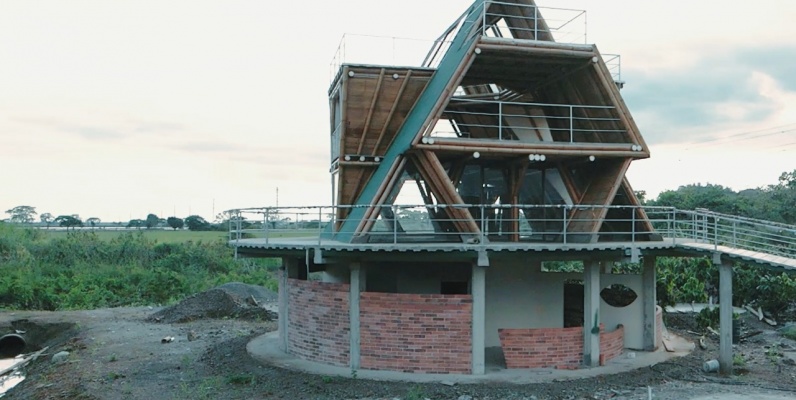 GeoBienes - Hacienda agroturistica en venta ubicada en la Vía Naranjal Bucay - Plusvalia Guayaquil Casas de venta y alquiler Inmobiliaria Ecuador