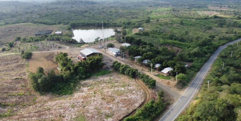 Hacienda en venta ubicada en Santa Elena GeoBienes - Hacienda en venta ubicada en Santa Elena - Plusvalia Guayaquil Casas de venta y alquiler Inmobiliaria Ecuador