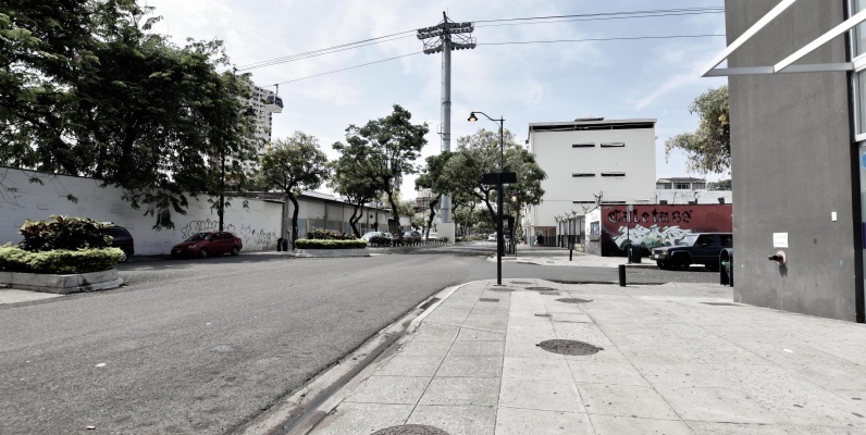 Hotel en venta ubicado en Vicente Rocafuerte 250 y Manuel J. Calle GeoBienes - Hotel en venta ubicado en Vicente Rocafuerte 250 y Manuel J. Calle - Plusvalia Guayaquil Casas de venta y alquiler Inmobiliaria Ecuador
