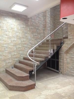 Local Comercial GeoBienes - Local Comercial en el centro de Guayaquil Avenida 9 de Octubre - Plusvalia Guayaquil Casas de venta y alquiler Inmobiliaria Ecuador