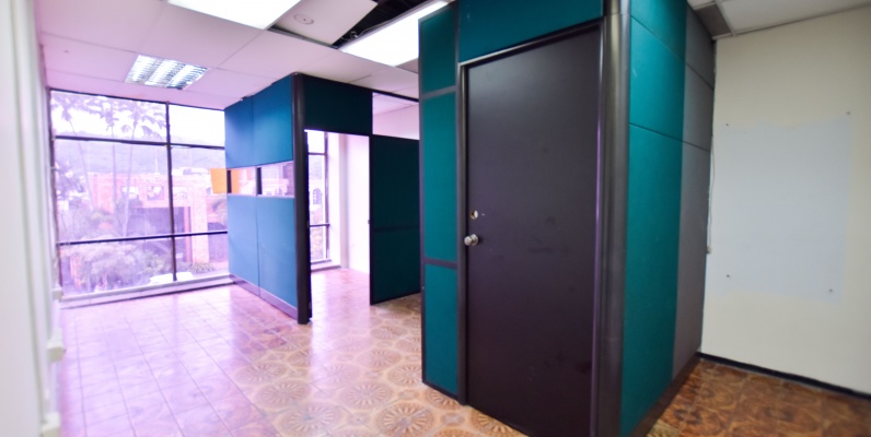 Local comercial en alquiler en Urdesa Central, Norte de Guayaquil - Geobiens GeoBienes - oficina comercial en alquiler en Urdesa Central, Norte de Guayaquil - Plusvalia Guayaquil Casas de venta y alquiler Inmobiliaria Ecuador