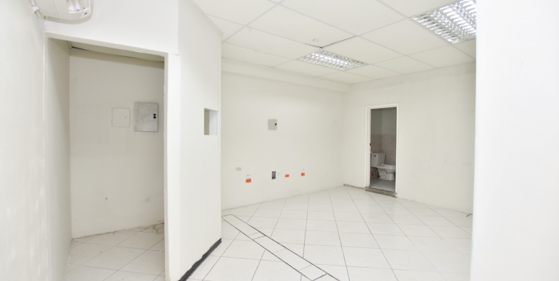 Local comercial en alquiler en Urdesa Central, Norte de Guayaquil - Geobiens GeoBienes - oficina comercial en alquiler en Urdesa Central, Norte de Guayaquil - Plusvalia Guayaquil Casas de venta y alquiler Inmobiliaria Ecuador