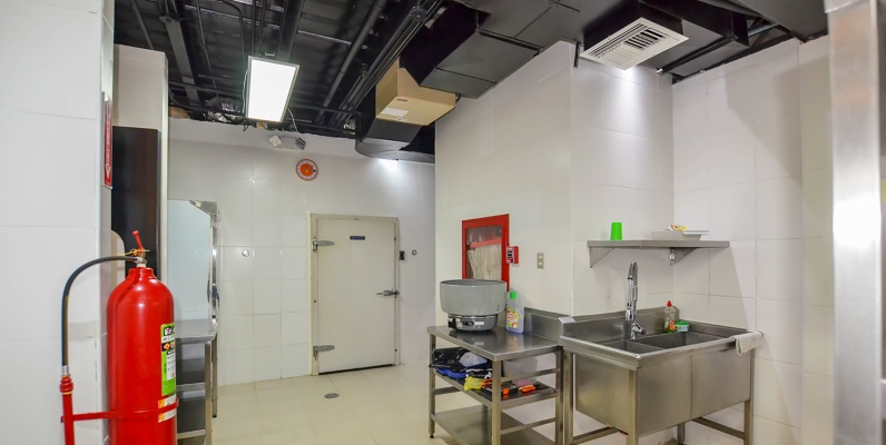 Local Comercial en alquiler en Urdesa Central sector norte de Guayaquil GeoBienes - Local Comercial en alquiler en Urdesa Central sector norte de Guayaquil - Plusvalia Guayaquil Casas de venta y alquiler Inmobiliaria Ecuador