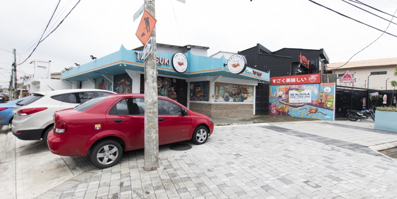 Local comercial en alquiler, restaurante, bar, farmacia, uso comercial en Urdesa GeoBienes - Local comercial en alquiler, restaurante, bar, farmacia, uso comercial en Urdesa - Plusvalia Guayaquil Casas de venta y alquiler Inmobiliaria Ecuador