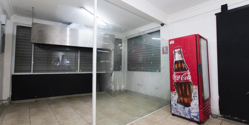 Local comercial en alquiler, restaurante, bar, farmacia, uso comercial en Urdesa GeoBienes - Local comercial en alquiler, restaurante, bar, farmacia, uso comercial en Urdesa - Plusvalia Guayaquil Casas de venta y alquiler Inmobiliaria Ecuador