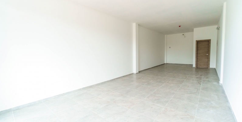 Local comercial en alquiler ubicado en Costa Brisa, Vía a la Costa GeoBienes - Local comercial en alquiler ubicado en Costa Brisa, Vía a la Costa - Plusvalia Guayaquil Casas de venta y alquiler Inmobiliaria Ecuador