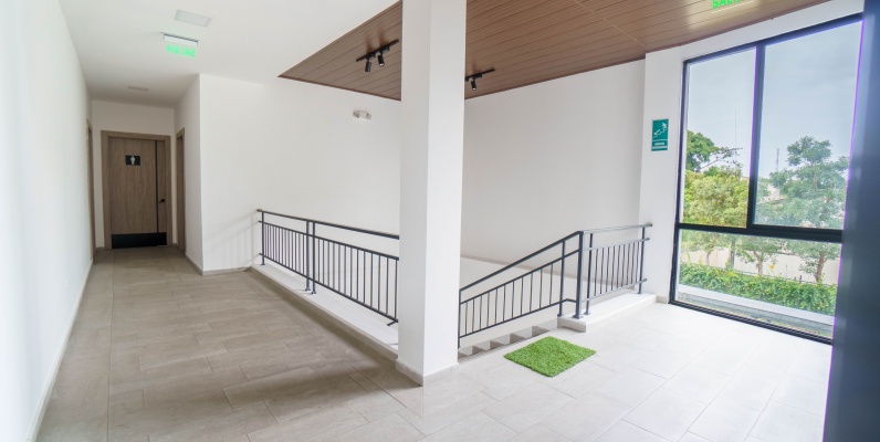 Local comercial en alquiler ubicado en Costa Brisa, Vía a la Costa GeoBienes - Local comercial en alquiler ubicado en Costa Brisa, Vía a la Costa - Plusvalia Guayaquil Casas de venta y alquiler Inmobiliaria Ecuador