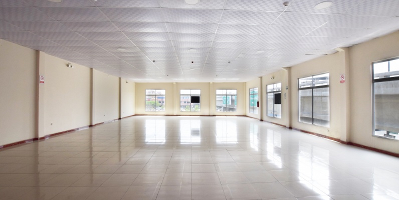 Local Comercial en alquiler ubicado en el Centro de Guayaquil GeoBienes - Local Comercial en alquiler ubicado en el Centro de Guayaquil - Plusvalia Guayaquil Casas de venta y alquiler Inmobiliaria Ecuador