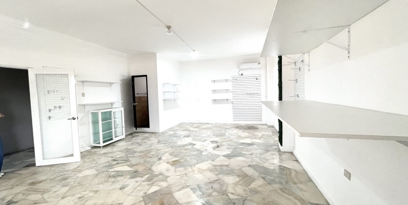 Local comercial en alquiler ubicado en Kennedy Norte GeoBienes - Local comercial en alquiler ubicado en Kennedy Norte - Plusvalia Guayaquil Casas de venta y alquiler Inmobiliaria Ecuador