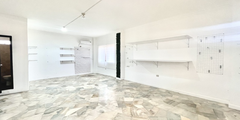 Local comercial en alquiler ubicado en Kennedy Norte GeoBienes - Local comercial en alquiler ubicado en Kennedy Norte - Plusvalia Guayaquil Casas de venta y alquiler Inmobiliaria Ecuador