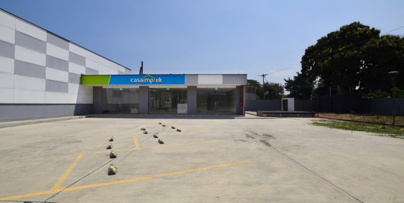 GeoBienes - Local Comercial en alquiler ubicado en Vía a la Costa, Guayaquil - Plusvalia Guayaquil Casas de venta y alquiler Inmobiliaria Ecuador