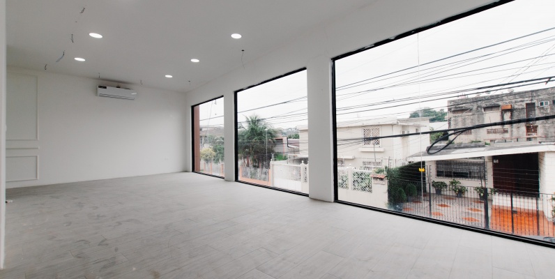 Local comercial en alquiler, Urdesa Central, calle Balsamos y Guayacanes GeoBienes - Local comercial en alquiler, Urdesa Central, calle Balsamos y Guayacanes - Plusvalia Guayaquil Casas de venta y alquiler Inmobiliaria Ecuador