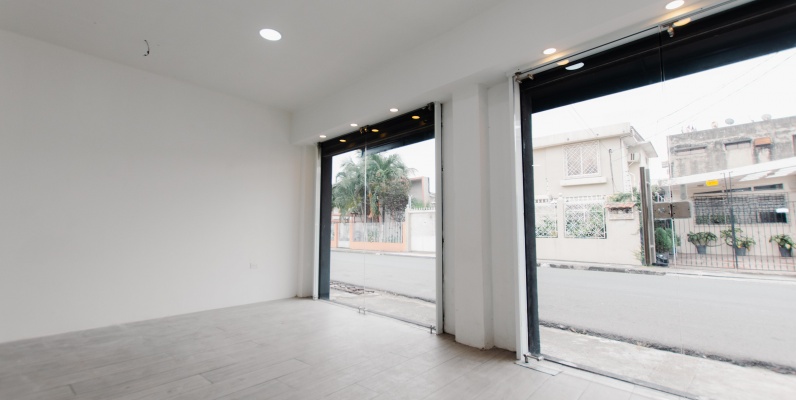 Local comercial en alquiler, Urdesa Central, calle Balsamos y Guayacanes GeoBienes - Local comercial en alquiler, Urdesa Central, calle Balsamos y Guayacanes - Plusvalia Guayaquil Casas de venta y alquiler Inmobiliaria Ecuador