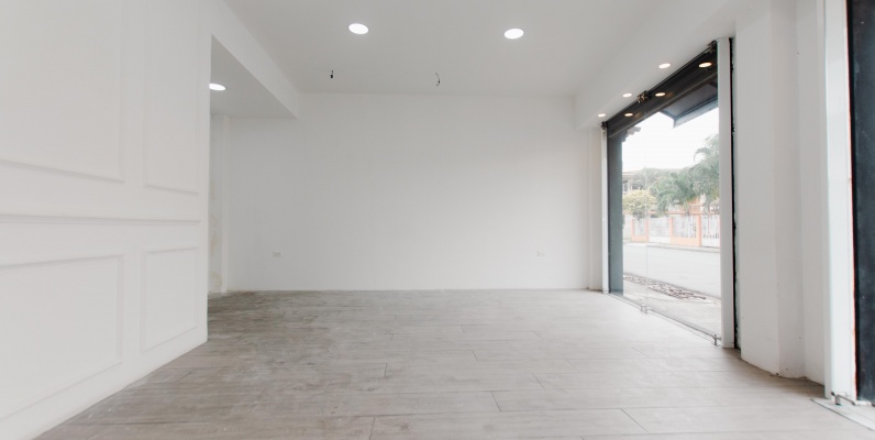 Local comercial en alquiler, Urdesa Central, calle Balsamos y Guayacanes GeoBienes - Local comercial en alquiler, Urdesa Central, calle Balsamos y Guayacanes - Plusvalia Guayaquil Casas de venta y alquiler Inmobiliaria Ecuador