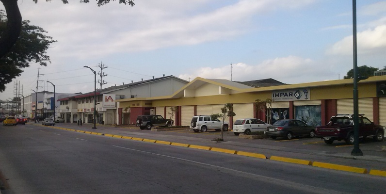 Local Comercial en Venta GeoBienes - Local comercial en venta Av. de las Américas frente al Estadio Modelo Alberto Spencer - Plusvalia Guayaquil Casas de venta y alquiler Inmobiliaria Ecuador