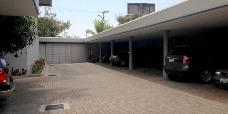 Local comercial en alquiler en Guayaquil. Ubicación estratégica local comercial y oficina en alquiler GeoBienes - Local comercial y oficina en alquiler en Guayaquil - Plusvalia Guayaquil Casas de venta y alquiler Inmobiliaria Ecuador