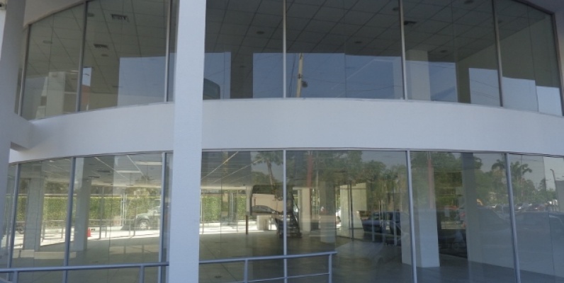 Local en Alquiler Samborondon KM 5 GeoBienes - Local comercial en venta en Samborondon KM 5 - Plusvalia Guayaquil Casas de venta y alquiler Inmobiliaria Ecuador