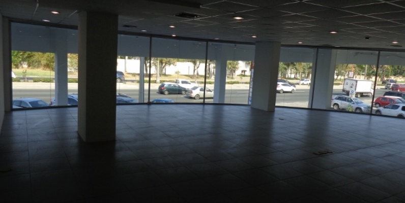 Local en Alquiler Samborondon KM 5 GeoBienes - Local comercial en venta en Samborondon KM 5 - Plusvalia Guayaquil Casas de venta y alquiler Inmobiliaria Ecuador