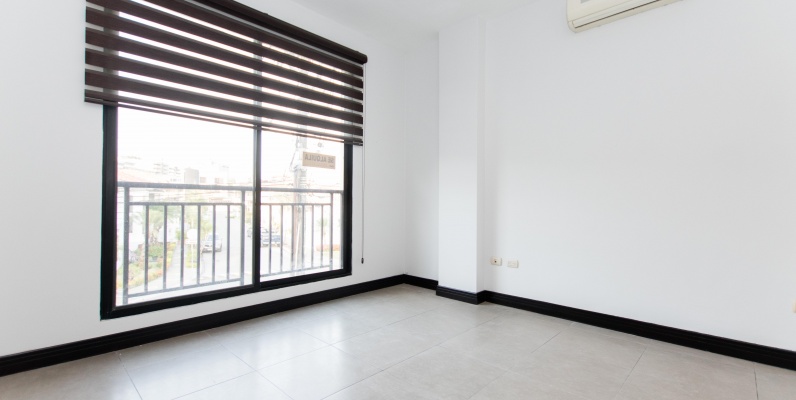 Moderno departamento en alquiler en Porton de las Lomas, Urdesa GeoBienes - Moderno departamento en alquiler en Porton de las Lomas, Urdesa - Plusvalia Guayaquil Casas de venta y alquiler Inmobiliaria Ecuador