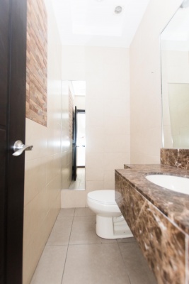Moderno departamento en alquiler en Porton de las Lomas, Urdesa GeoBienes - Moderno departamento en alquiler en Porton de las Lomas, Urdesa - Plusvalia Guayaquil Casas de venta y alquiler Inmobiliaria Ecuador