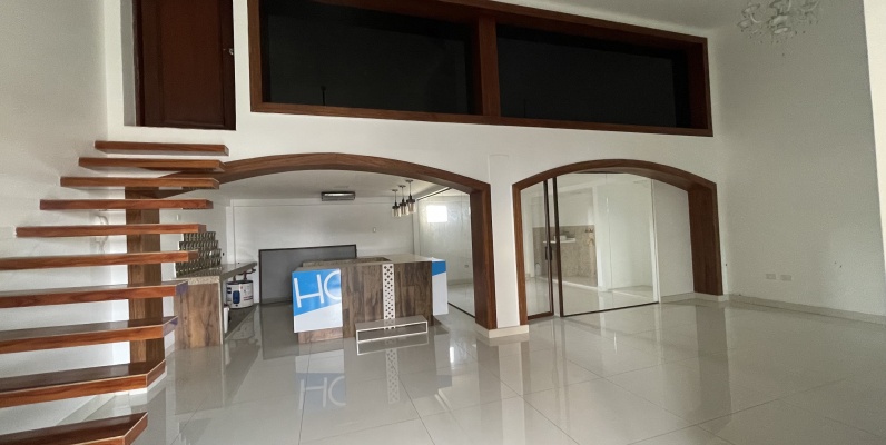Moderno Penthouse de dos pisos en alquiler ubicado en Kennedy Norte GeoBienes - Moderno Penthouse de dos pisos en alquiler ubicado en Kennedy Norte - Plusvalia Guayaquil Casas de venta y alquiler Inmobiliaria Ecuador