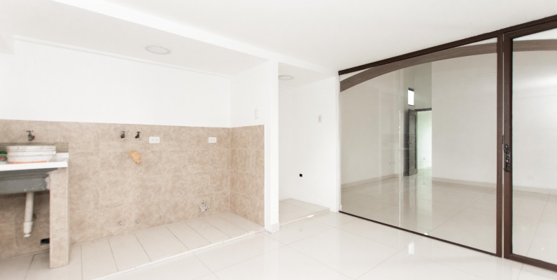 Moderno Penthouse de dos pisos en alquiler ubicado en Kennedy Norte GeoBienes - Moderno Penthouse de dos pisos en alquiler ubicado en Kennedy Norte - Plusvalia Guayaquil Casas de venta y alquiler Inmobiliaria Ecuador