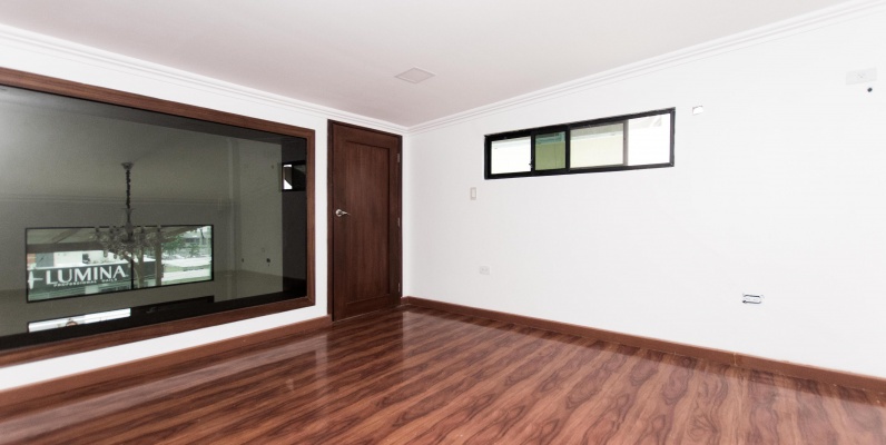Moderno Penthouse de dos pisos en alquiler ubicado en Kennedy Norte GeoBienes - Moderno Penthouse de dos pisos en alquiler ubicado en Kennedy Norte - Plusvalia Guayaquil Casas de venta y alquiler Inmobiliaria Ecuador