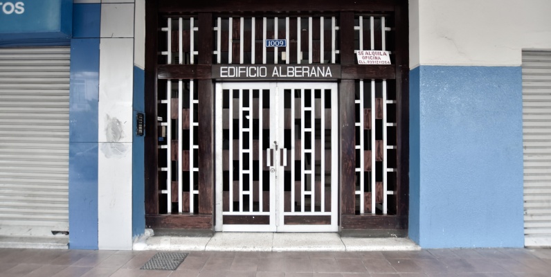 GeoBienes - Oficina alquiler ubicado en el Centro de Guayaquil - Plusvalia Guayaquil Casas de venta y alquiler Inmobiliaria Ecuador