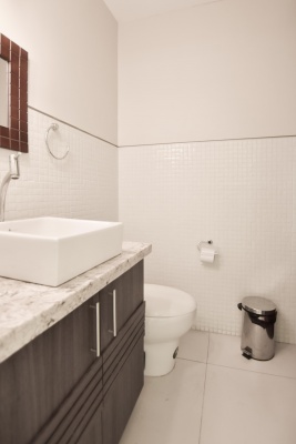 Oficina amoblada en alquiler ubicada en el Edificio Atlantis GeoBienes - Oficina amoblada en venta ubicada en el Edificio Atlantis - Plusvalia Guayaquil Casas de venta y alquiler Inmobiliaria Ecuador