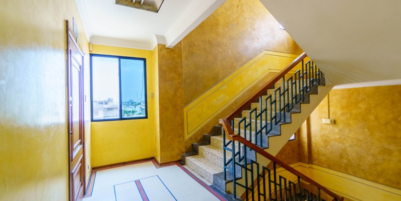 Oficina comercial en alquiler ubicado en Cc. El Dorado, Centro de Guayaquil GeoBienes - Oficina comercial en alquiler ubicado en Cc. El Dorado, Centro de Guayaquil - Plusvalia Guayaquil Casas de venta y alquiler Inmobiliaria Ecuador