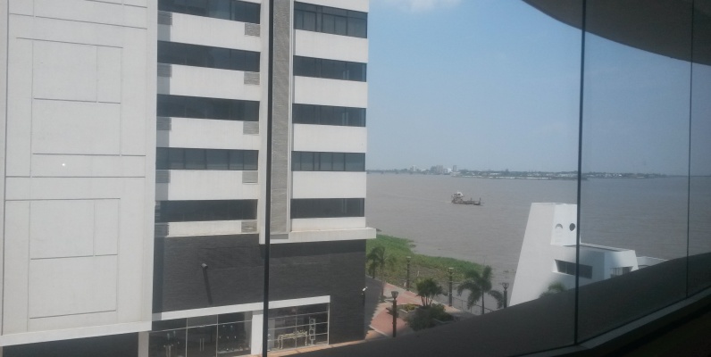 GeoBienes - Oficina de Alquiler en ciudad del Rio Emporium Guayaquil - Plusvalia Guayaquil Casas de venta y alquiler Inmobiliaria Ecuador