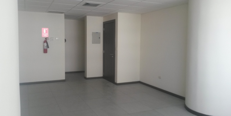 Oficina de Alquiler en ciudad del Rio Emporium Guayaquil GeoBienes - Oficina de Alquiler en ciudad del Rio Emporium Guayaquil - Plusvalia Guayaquil Casas de venta y alquiler Inmobiliaria Ecuador