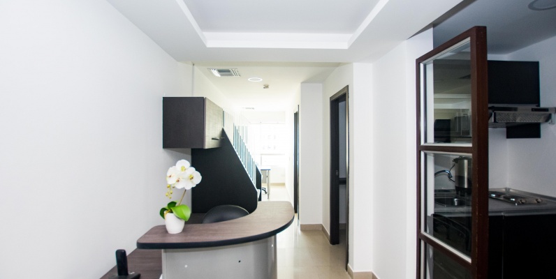 Oficina de estreno amoblada en Parque Empresarial Colón - Norte Guayaquil GeoBienes - Oficina amoblada de 35m2 en Parque Empresarial Colón - Norte Guayaquil - Plusvalia Guayaquil Casas de venta y alquiler Inmobiliaria Ecuador