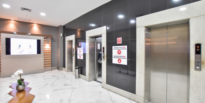 Oficina de oportunidad en alquiler ubicada en el Edificio Trade Building GeoBienes - Oficina de oportunidad en alquiler ubicada en el Edificio Trade Building - Plusvalia Guayaquil Casas de venta y alquiler Inmobiliaria Ecuador