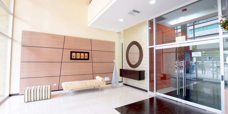 Oficina en alquile en el Parque Empresarial Colon, Norte de Guayaquil GeoBienes - Oficina en alquile en el Parque Empresarial Colón, Norte de Guayaquil - Plusvalia Guayaquil Casas de venta y alquiler Inmobiliaria Ecuador