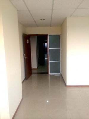 Oficina en alquiler al norte de Guayaquil en Trade Building GeoBienes - Oficina en alquiler al norte de Guayaquil Trade Building - Plusvalia Guayaquil Casas de venta y alquiler Inmobiliaria Ecuador