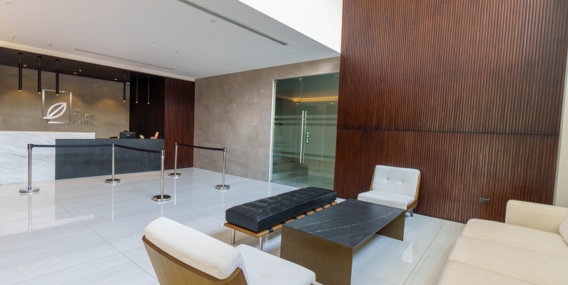 Oficina en alquiler amoblada ubicada en 100 Olivos Park, Ceibos GeoBienes - Oficina en alquiler amoblada ubicada en 100 Olivos Parc, Ceibos - Plusvalia Guayaquil Casas de venta y alquiler Inmobiliaria Ecuador