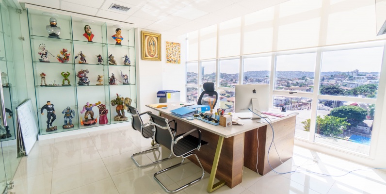 Oficina en alquiler amoblada ubicada en 100 Olivos Park, Ceibos GeoBienes - Oficina en alquiler amoblada ubicada en 100 Olivos Parc, Ceibos - Plusvalia Guayaquil Casas de venta y alquiler Inmobiliaria Ecuador