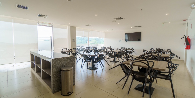 Oficina en alquiler amoblada ubicada en 100 Olivos Park, Ceibos GeoBienes - Oficina en alquiler amoblada ubicada en 100 Olivos Parc, Ceibos - Plusvalia Guayaquil Casas de venta y alquiler Inmobiliaria Ecuador