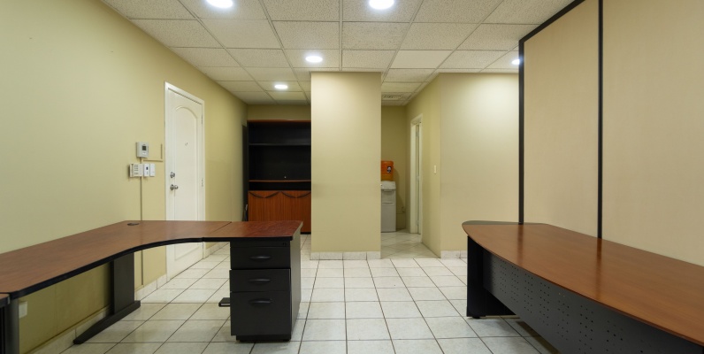 Oficina en Alquiler Edificio Nobis, Norte de Guayaquil GeoBienes - Oficina en Alquiler Edificio Nobis, Norte de Guayaquil - Plusvalia Guayaquil Casas de venta y alquiler Inmobiliaria Ecuador