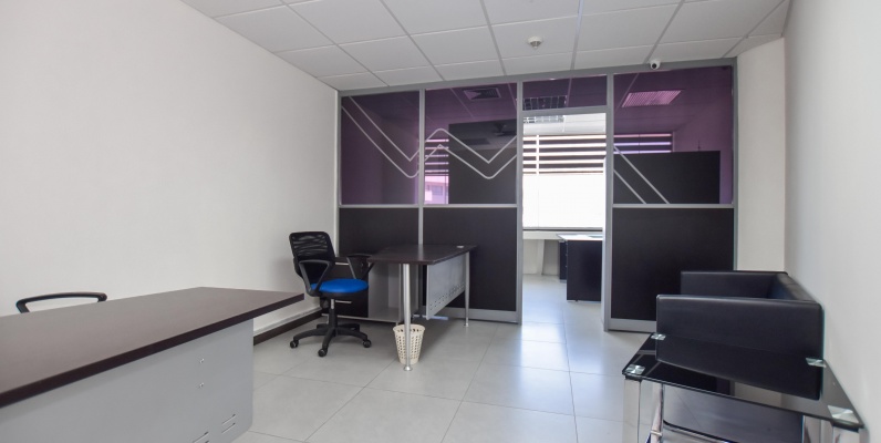 Oficina en Alquiler Edificio The Point GeoBienes - Oficina en Alquiler Edificio The Point - Plusvalia Guayaquil Casas de venta y alquiler Inmobiliaria Ecuador