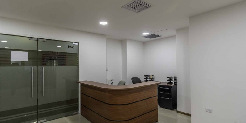 Oficina en alquiler Edificio Trade Building , Norte de Guayaquil GeoBienes - Oficina en alquiler Edificio Trade Building , Norte de Guayaquil - Plusvalia Guayaquil Casas de venta y alquiler Inmobiliaria Ecuador
