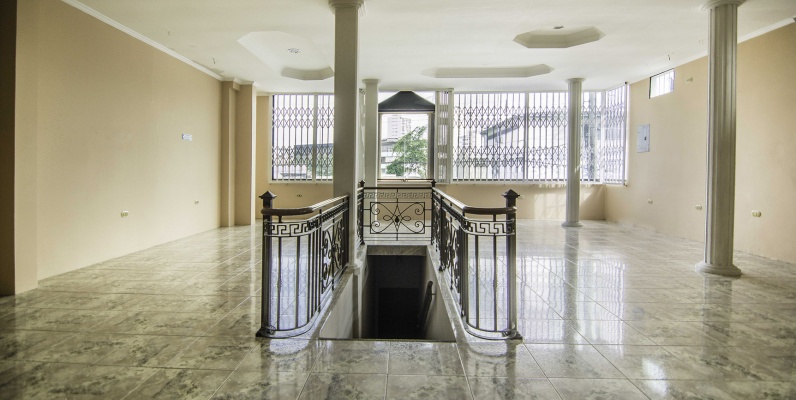 Oficina en alquiler en Cdla. Bolivariana centro de Guayaquil GeoBienes - Oficina en alquiler en Cdla. Bolivariana centro de Guayaquil - Plusvalia Guayaquil Casas de venta y alquiler Inmobiliaria Ecuador