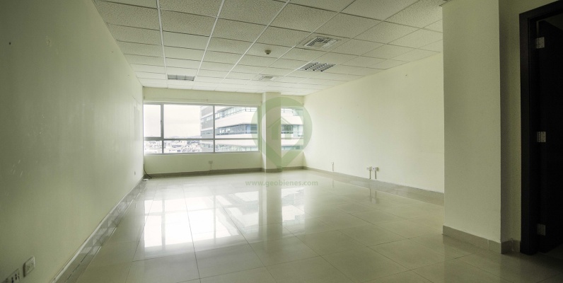 Oficina en alquiler en Centro Empresarial Colón norte de Guayaquil GeoBienes - Oficina en alquiler en Centro Empresarial Colón norte de Guayaquil - Plusvalia Guayaquil Casas de venta y alquiler Inmobiliaria Ecuador