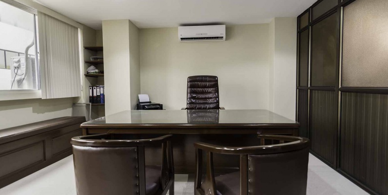 Oficina en alquiler en Chile y Aguirre centro de Guayaquil GeoBienes - Oficina en alquiler en Chile y Aguirre centro de Guayaquil - Plusvalia Guayaquil Casas de venta y alquiler Inmobiliaria Ecuador